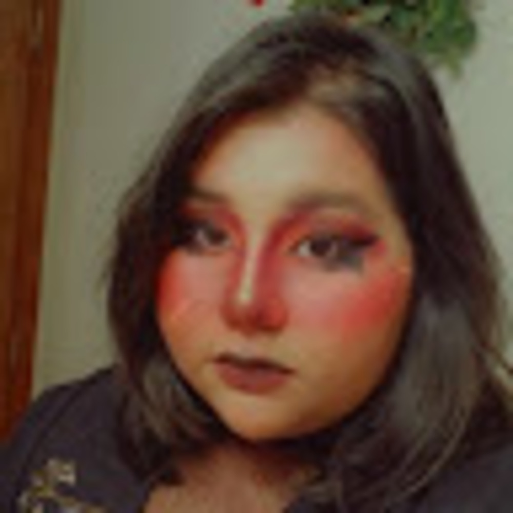 Meet your Posher, Nayeli